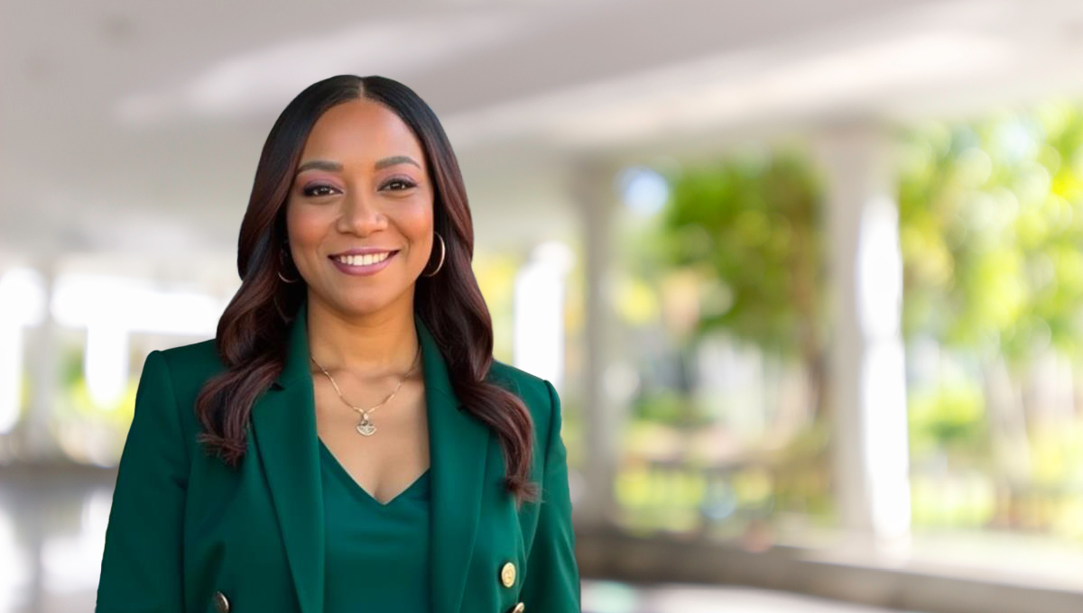 Dorothy-Abney-headshot-office